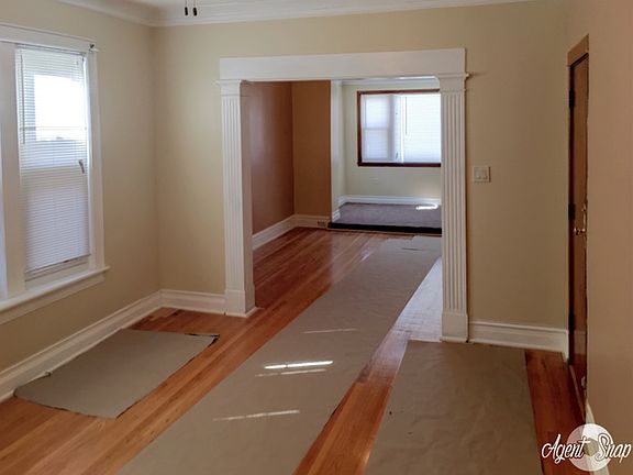 2nd image of 7427 S Eberhart Ave #2
