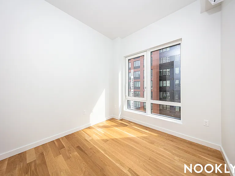 45-57 Davis St #515 — Photo 8