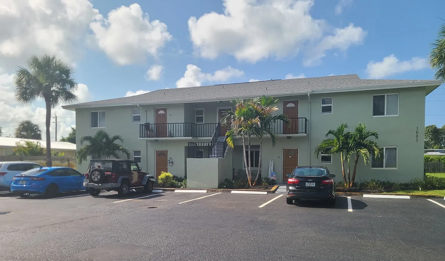 2 bed, 1000 sqft, $1,750 — Photo 1