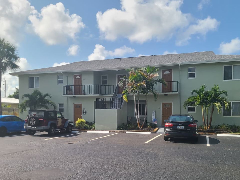 1st image of 1003 NW Spruce Ridge Dr #18