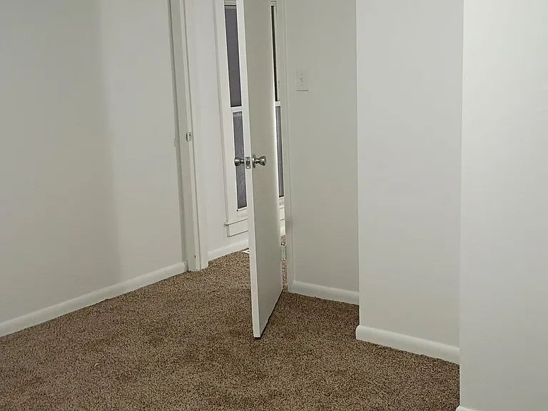 718 Rice St — Photo 13