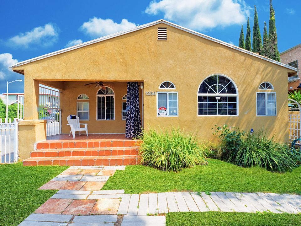 1st image of 1256 N Formosa Ave