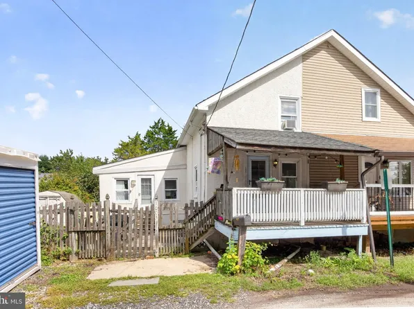 1003 Livingston Ave, Phoenixville, PA 19460