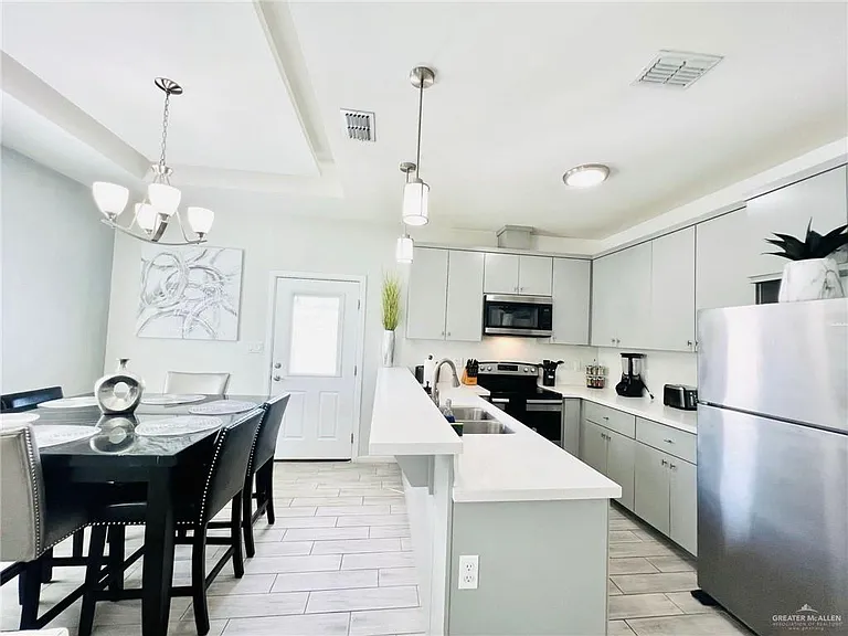 4729 Magnolia Ave #4 — Photo 13