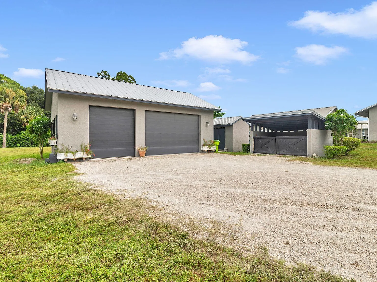 4 bed, 4.0 bath, 1729 sqft, $25,000 — Photo 4