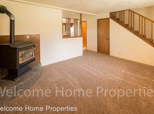418 SW 4th St APT A, College Place, WA 99324