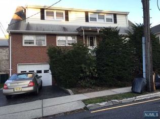 1680 Maple St #1, Fort Lee, NJ 07024