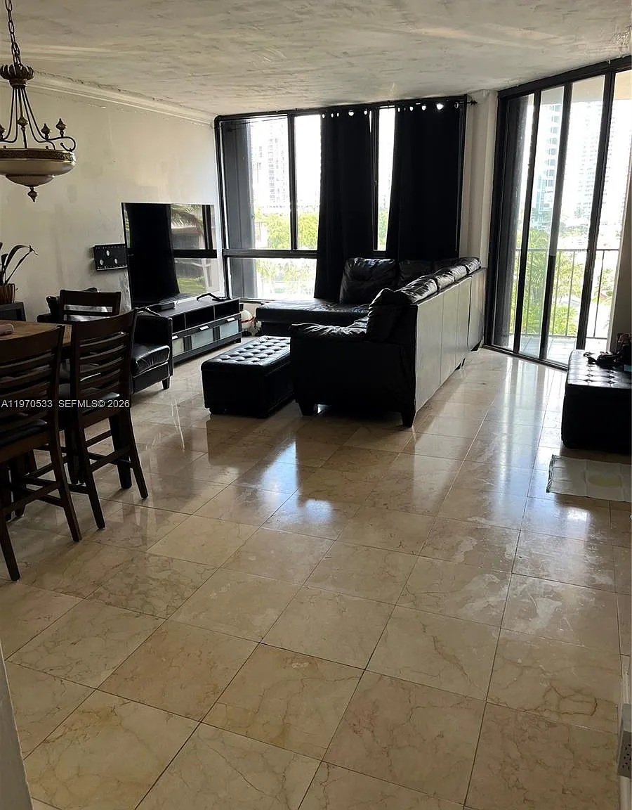 Brickell Key One Condo — Photo 2