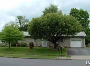 1853 Hampton Rd, Bethlehem, PA 18020