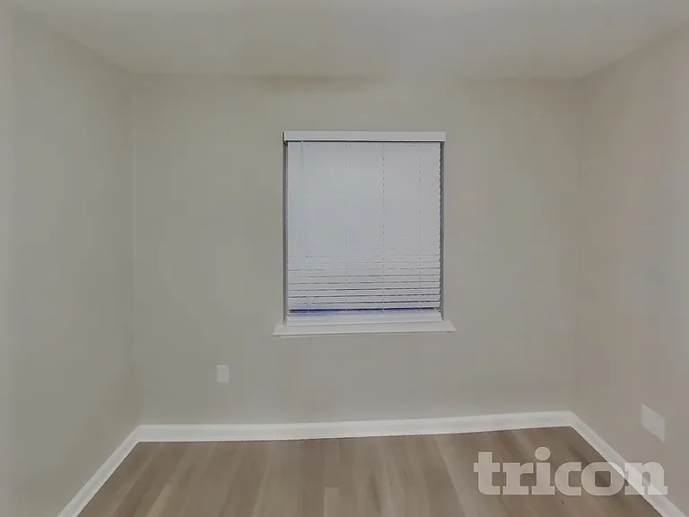 3221 Edgebrook Dr — Photo 11