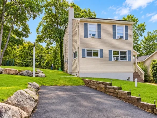 117 Vermont Trail, Hopatcong Boro, NJ 07843