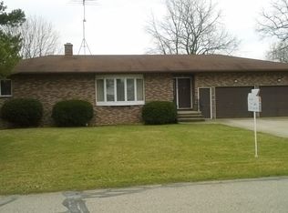345 S Yates St, Pewamo, MI 48873