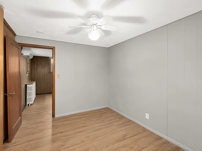 895 Humboldt Ave — Photo 5