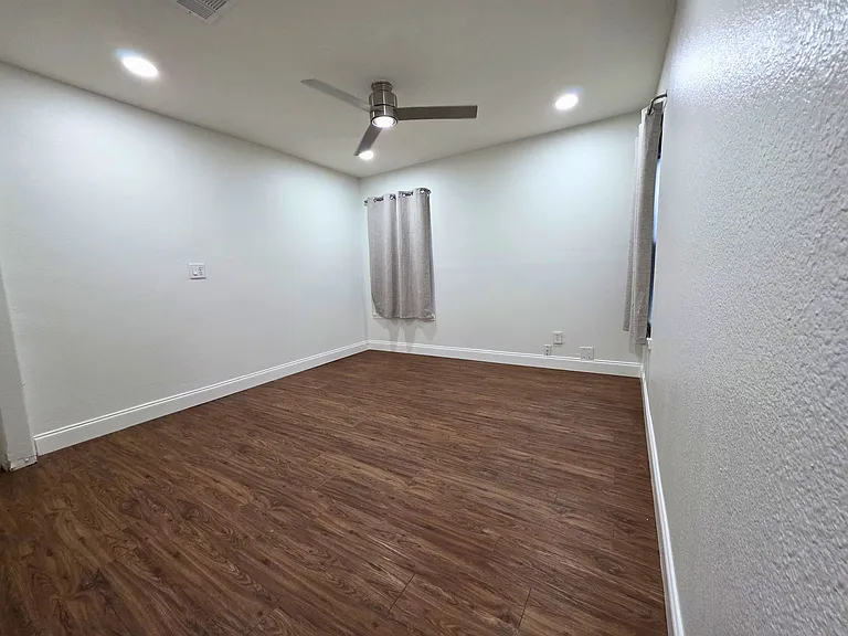 217 Adrian Dr #219 — Photo 8