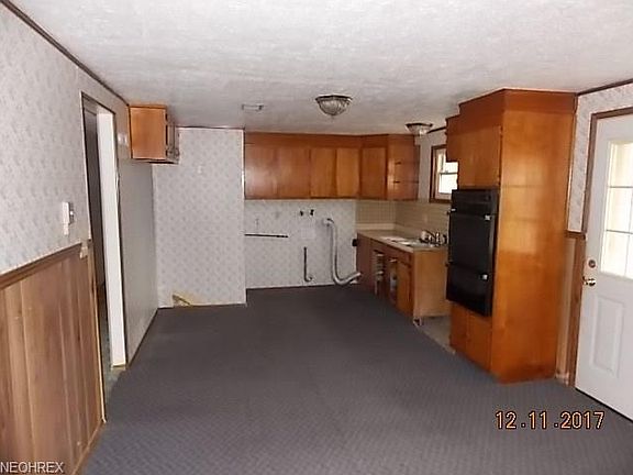 5th image of 3726 Harold Dr