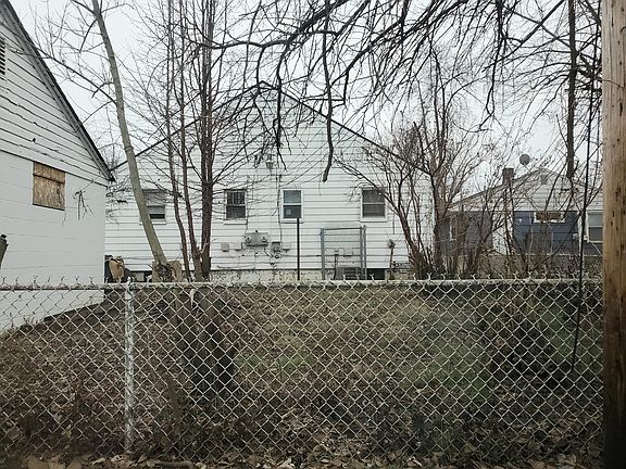 4th image of 1496-1498 E 22nd Ave