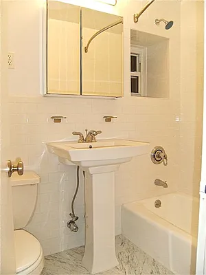 Rented by City Connections Realty | media 57