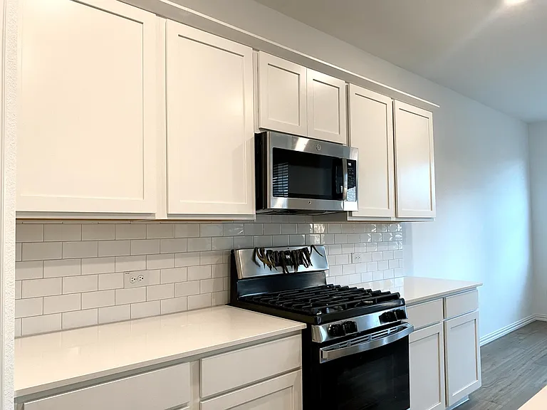1201 Sassafras Dr — Photo 10