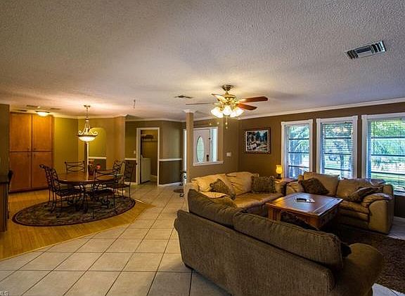 5th image of 1211 Crestview Pl