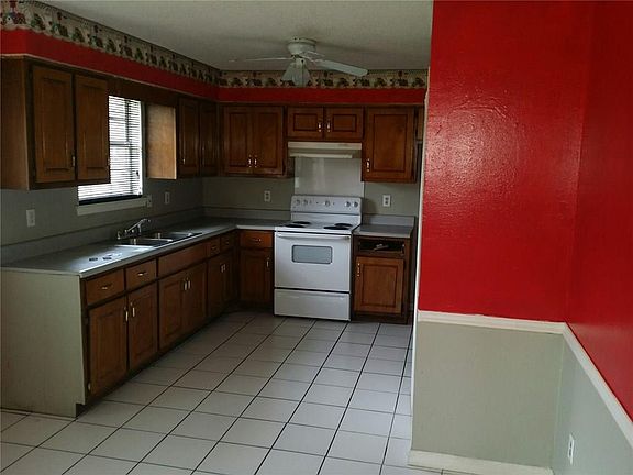 5th image of 12381 Wynn Dr S