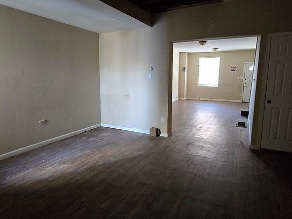 2nd image of 1925 Rowan St