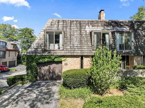 (undisclosed Address), Barrington, IL 60010