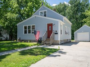 704 5th St SE, Waseca, MN 56093
