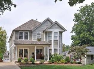 1319 Woodgate Dr, Saint Louis, MO
