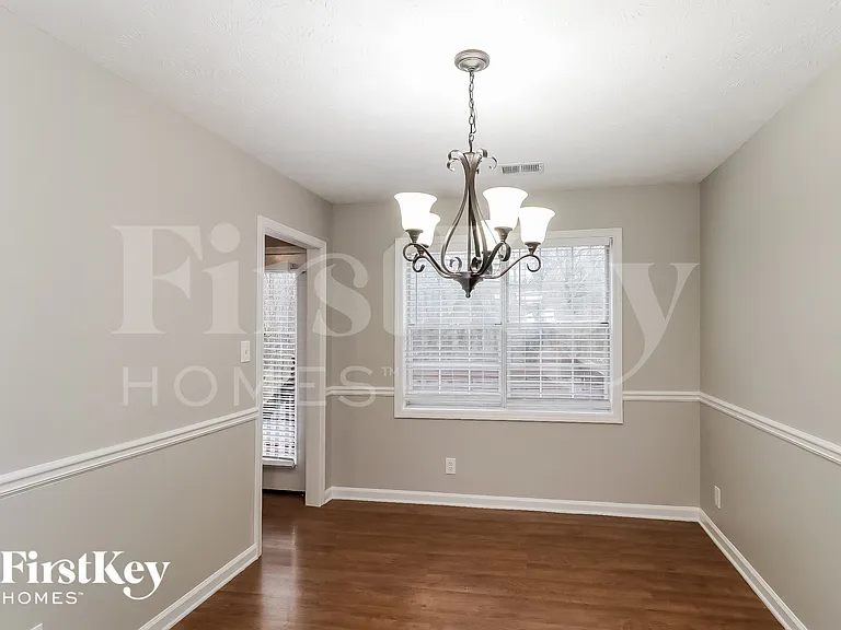 2570 Paul Thomas Dr — Photo 5