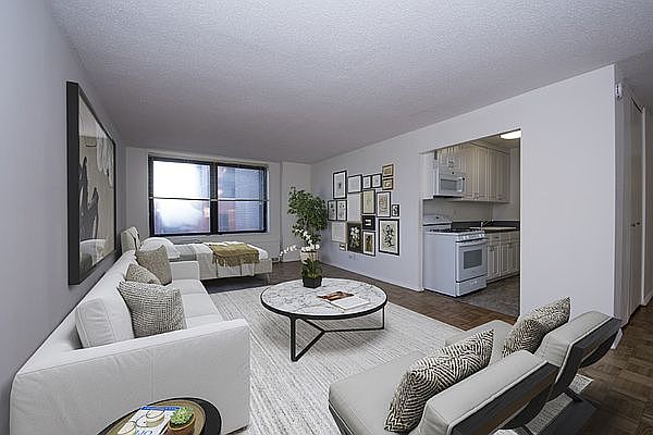 1st image of 1623 3rd Ave APT 37B