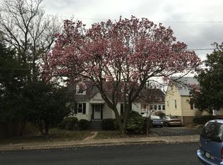 146 S Barton St, Arlington, VA 22204