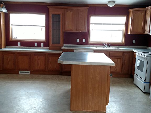 2nd image of 440 Sunny Dale Dr