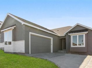 11588 S Olathe View Rd, Olathe, KS 66061