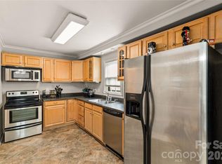 2222 Yorkhills Dr APT 6, Charlotte, NC 28217