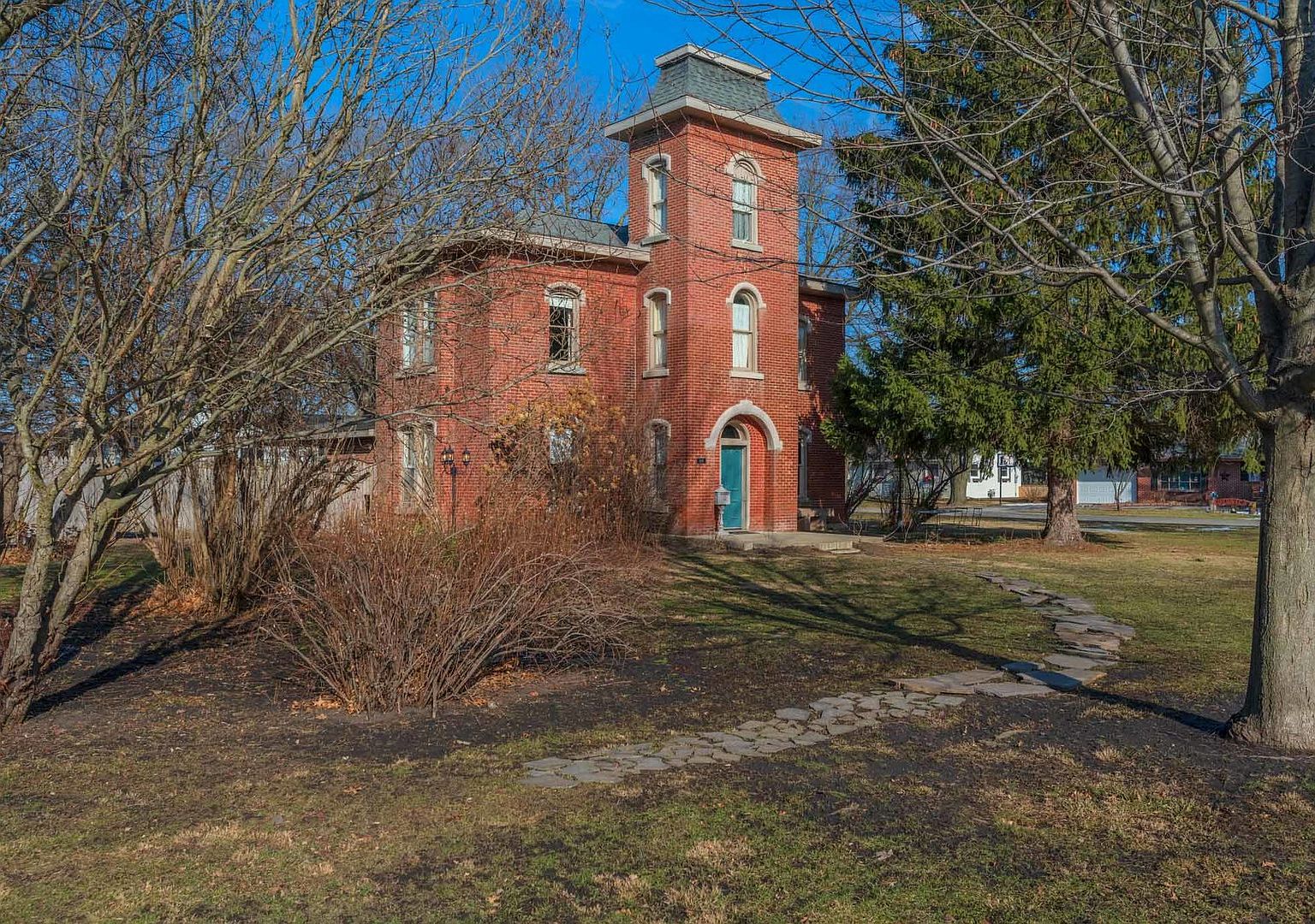 608 E Ash St, Fairbury, IL 61739 Zillow