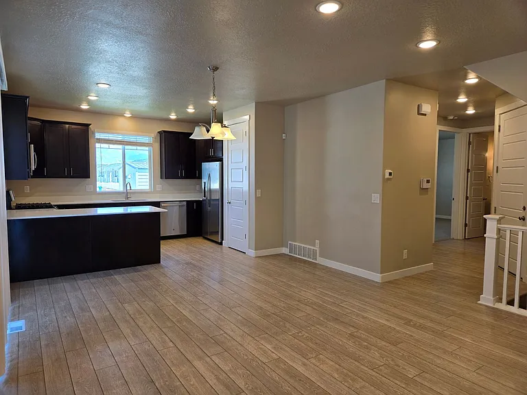 2422 N Penstemon Way — Photo 6
