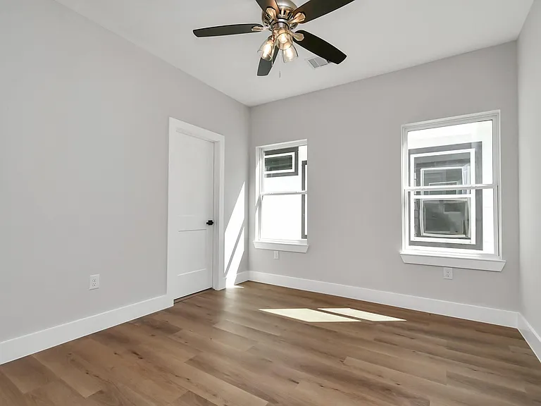 4706 Gunter St — Photo 21