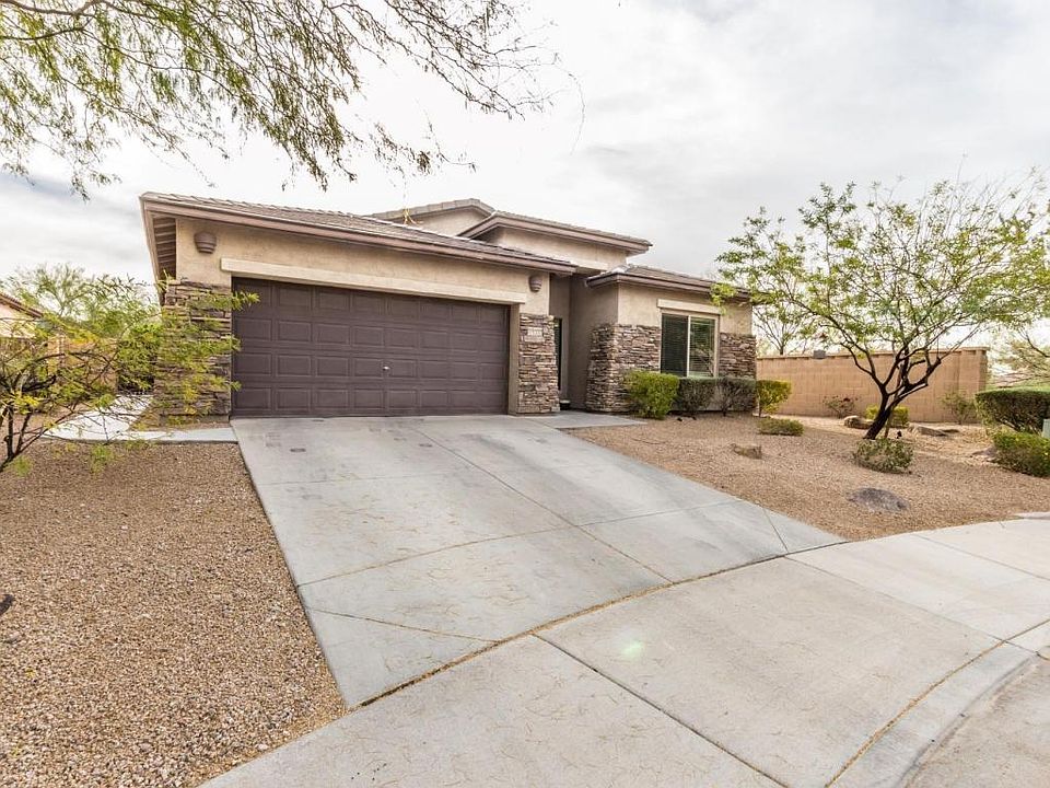 2nd image of 26989 N 84th Dr