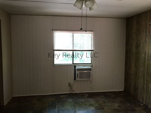 5th image of 48 Little John Ln