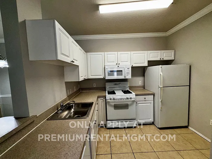 3361 S Kirkman Rd #822 — Photo 2