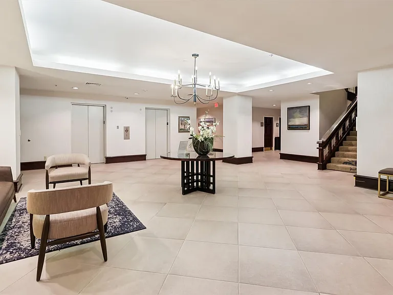 5809 Nicholson Ln #514 — Photo 45