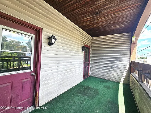 114 S Valley Ave #2 — Photo 8