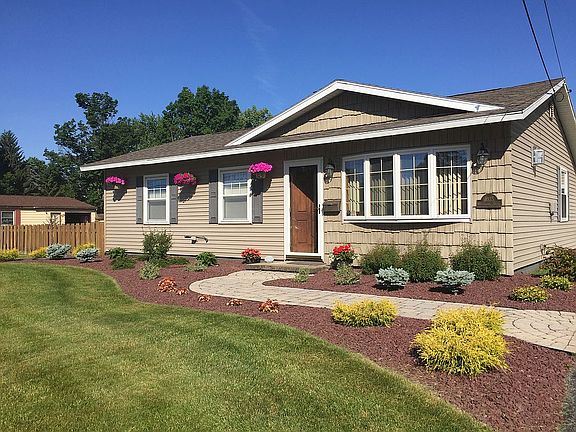 1035 Westbrook Dr, Rome, NY