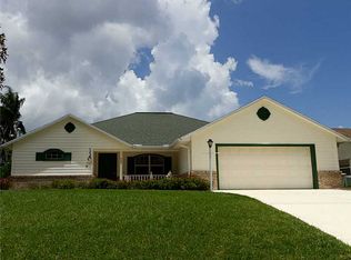 467 Joy Haven Dr, Sebastian, FL 32958