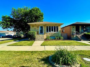 5901 W 59th St, Chicago, IL 60638