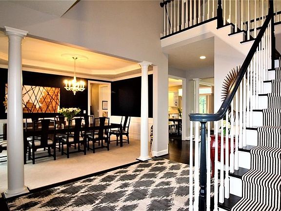 4th image of 18 Tamarron Way
