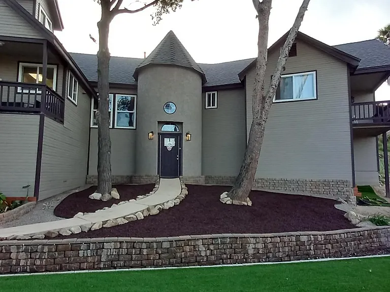 10060 Javelin Way — Photo 2