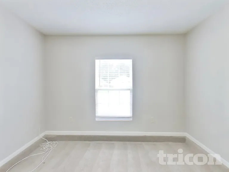 1854 Mackenzie Ct N — Photo 13