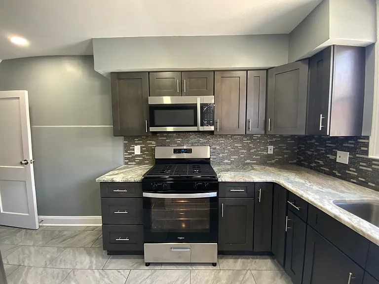 2545 S Bellford St — Photo 18