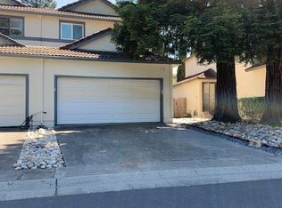 13 Freedom Pl, Rohnert Park, CA 94928